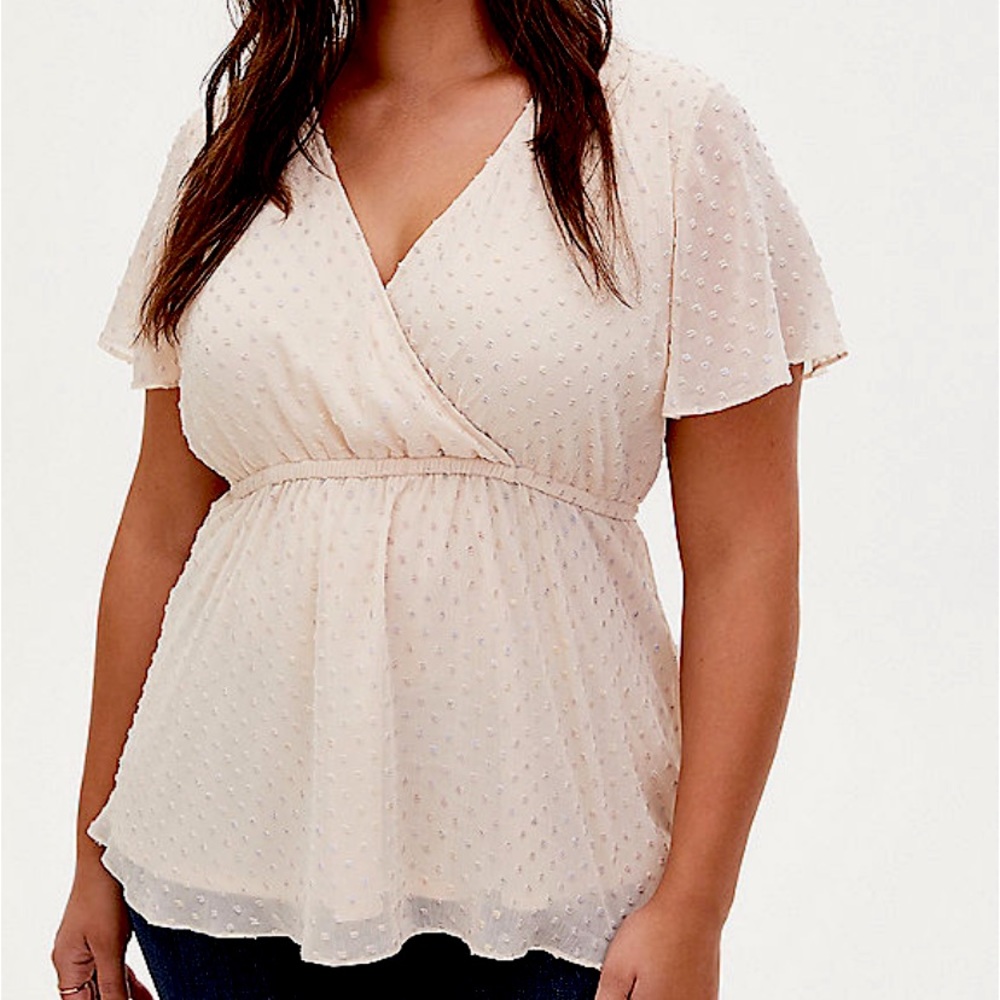 BNWT TORRID Lily Ivory Swiss Dot Babydoll Blouse